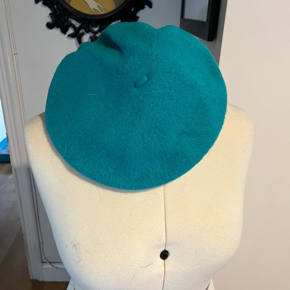 Turquoise wool beret